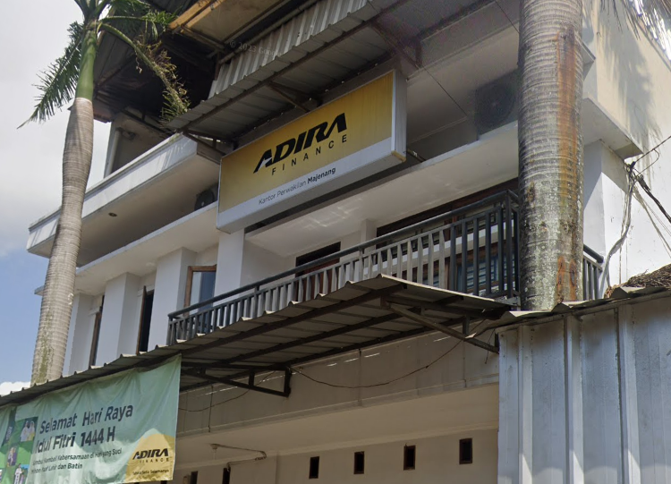 kantor cabang adira cilacap