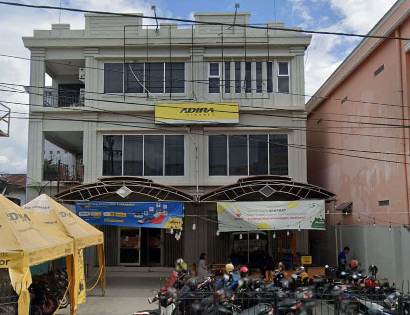 kantor cabang adira gorontalo